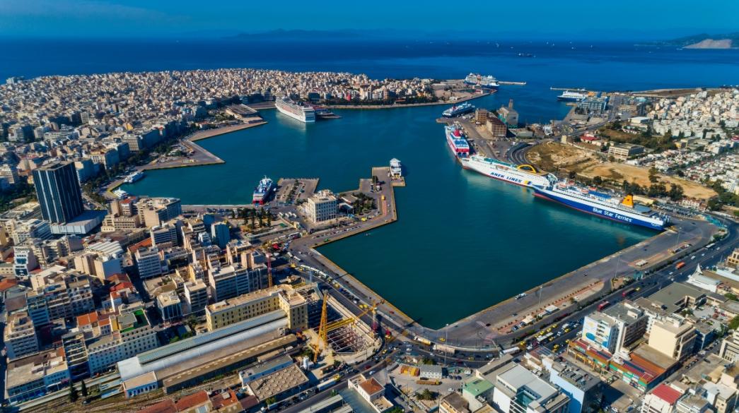 Three projects were paused in the Port of Piraeus 